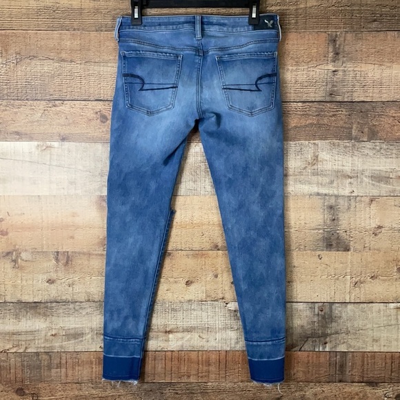 American Eagle Super Low Jegging destroyed blue jeans Size 8 - Picture 5 of 12